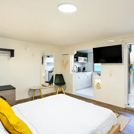 Kumka Seafront Apartamento *